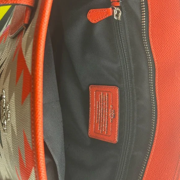 Coach Aztec Print 
Dream Weaver Tote Bag. RARE - Picture 5 of 9